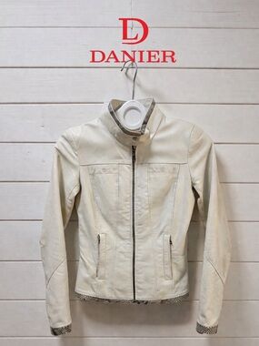 DANIER Beige Leather Jacket – Size 34